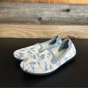CLARKS Cloudstepper 7.5 M Fabric Carly Dream Flats Pink Gray Camo Slip On Loafer